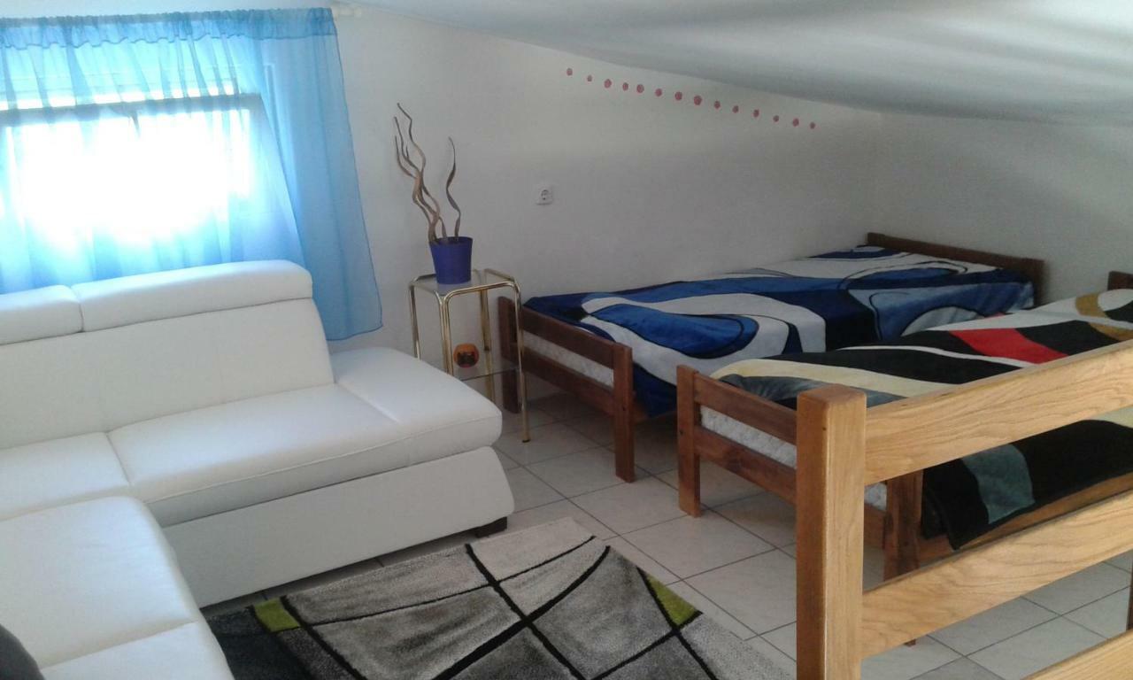 Apartmani Marija Starigrad Paklenica Eksteriør bilde