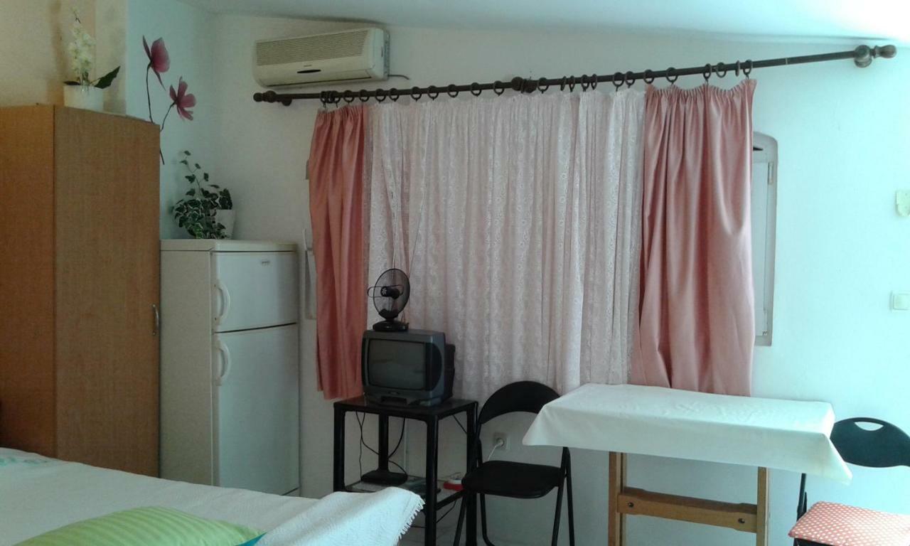 Apartmani Marija Starigrad Paklenica Eksteriør bilde